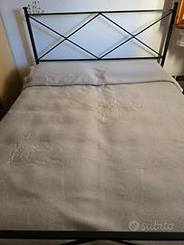 LETTO IN FERRO BATTUTTO CON RETE E MATERASSO