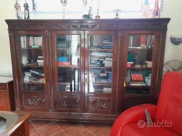 mobile d'epoca: vetrina in legno massiccio intarsi