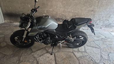Honda hornet 750