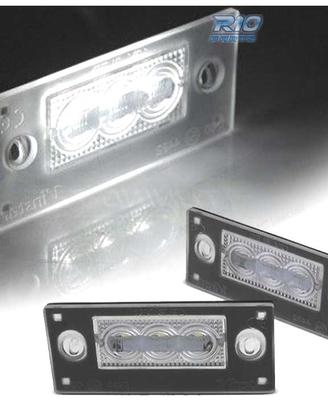 LUCI TARGA AUDI A3 8L 00-03 A4 B5 99-01 AVANT LED