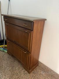 Scarpiera in legno con cassetto