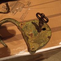 Lucchetto antico una mandata