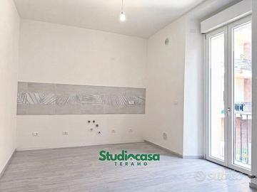 Appartamento ristrutturato, centro storico.