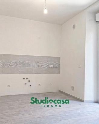 Appartamento ristrutturato, centro storico.
