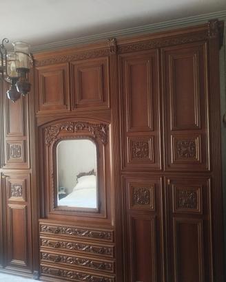 Camera da letto in legno massiccio artigianale 