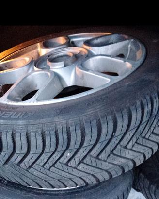 cerchi più gomme 4 stagioni Fiat punto panda
