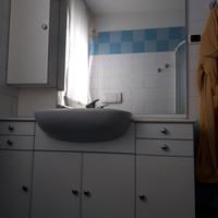 Armadietto bagno completo di lavabo miscelatore