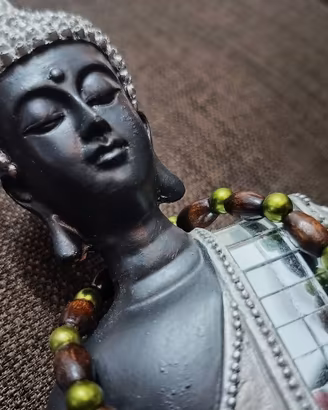 Statue Buddha Dipinte a Mano