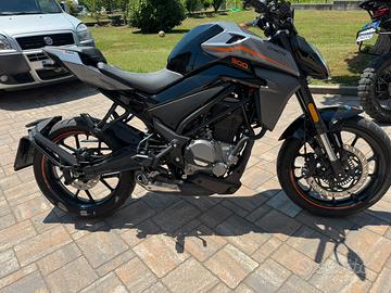 CFMOTO 300NK