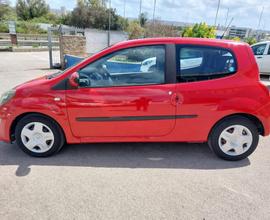 RENAULT Twingo 1.2