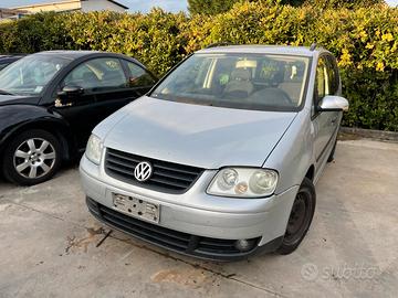 Ricambi usati per Volkswagen Touran 1.9TDI 2004