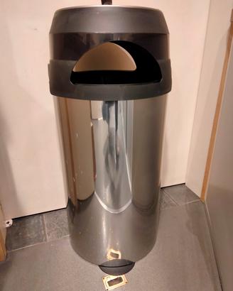 pattumiera inox con posacenere 