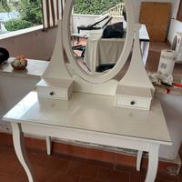 Postazioni trucco mamma e figlia