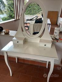 Postazioni trucco mamma e figlia