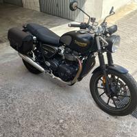 Triumph SteetTwin Ed.limitata GoldLine