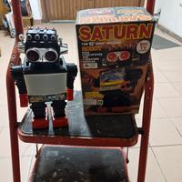 robot giocattolo vintage