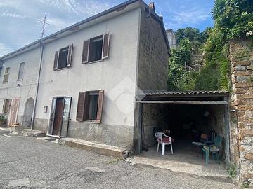 CASA INDIPENDENTE A MONTEFIASCONE