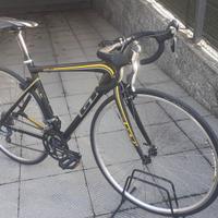 Bici da corsa GT series 4.0