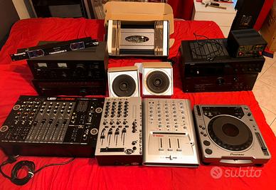 Stock Attrezzatura DJ Vintage e Audio Hi-Fi
