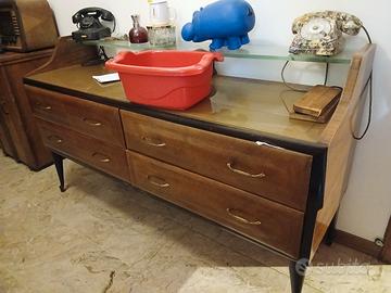 macchina da cucire a ribalta e comó 