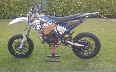 Husqvarna 300 TE due tempi 