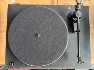 Giradischi Pro-ject debut phono.  Con pre phono  			