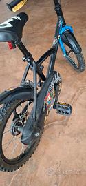 Bici bambino Decathlon dai 5 agli 8 anni.