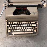 Vecchie macchine da scrivere