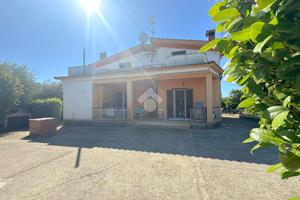 PORZIONE DI BIFAMILIARE A VELLETRI