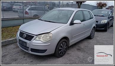 VOLKSWAGEN POLO per ricambi