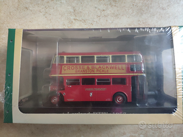 Modellino bus LEYLAND RTW 1957 scala 1:72