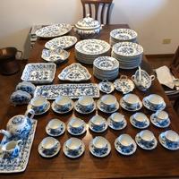Servizio da 12 Zwiebelmuster in porcellana