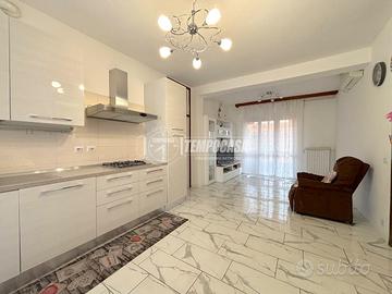 Stanza - Camera a Milano 3 locali