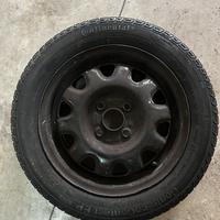 Cerchio con gomma 155 65 r14