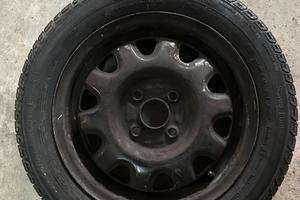 Cerchio con gomma 155 65 r14