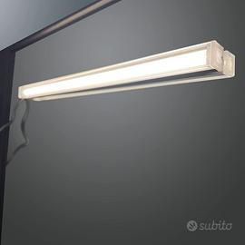 Luci per specchi, Hub USB 5V 1A, dimmerabili