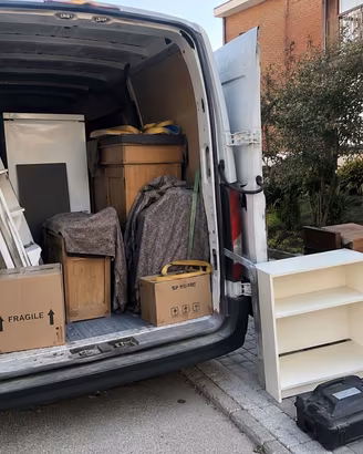 Sgomberi, traslochi e trasporti 