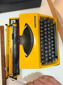 Macchina da scrivere Triumph Tippa originale