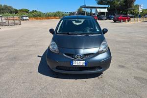 Toyota Aygo 1.0 12V VVT-i 5 porte Sol