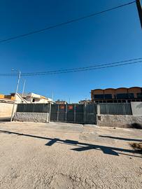 CAPANNONE C/2 VIALE EPIPOLI 204