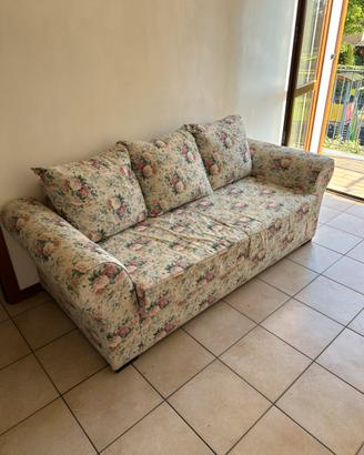 Divano in buone condizioni
