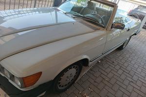 Mercedes 560 SL  Pagoda  anno 1986