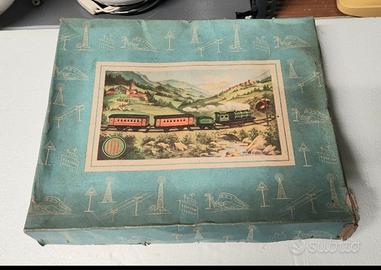 Trenino  latta marca L.A.C.  anni 50