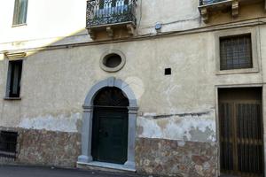 CASA SEMINDIPENDENTE A BISIGNANO