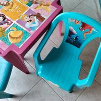 tavolo e sedie per bimbi 
