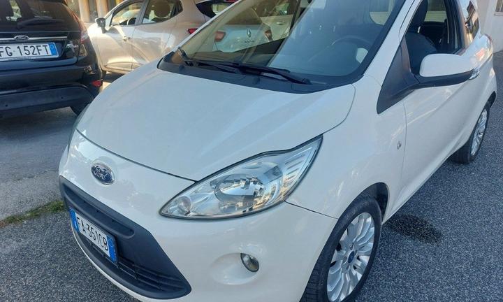 FORD Ka+ 1.2 8V 69CV Titanium km 54000 euro 6 Ne