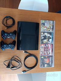 PS3 Super slim nera + 2 controller + giochi + cavi
