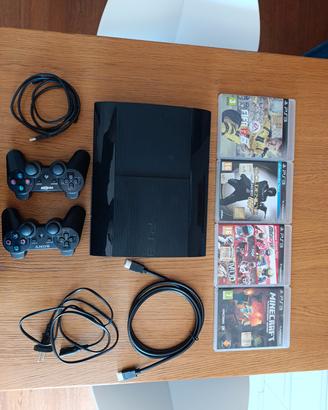 PS3 Super slim nera + 2 controller + giochi + cavi