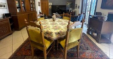 Tavolo Liberty con 4 Sedie