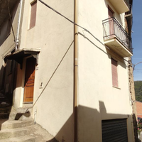 Casa ovolaccio abitabile